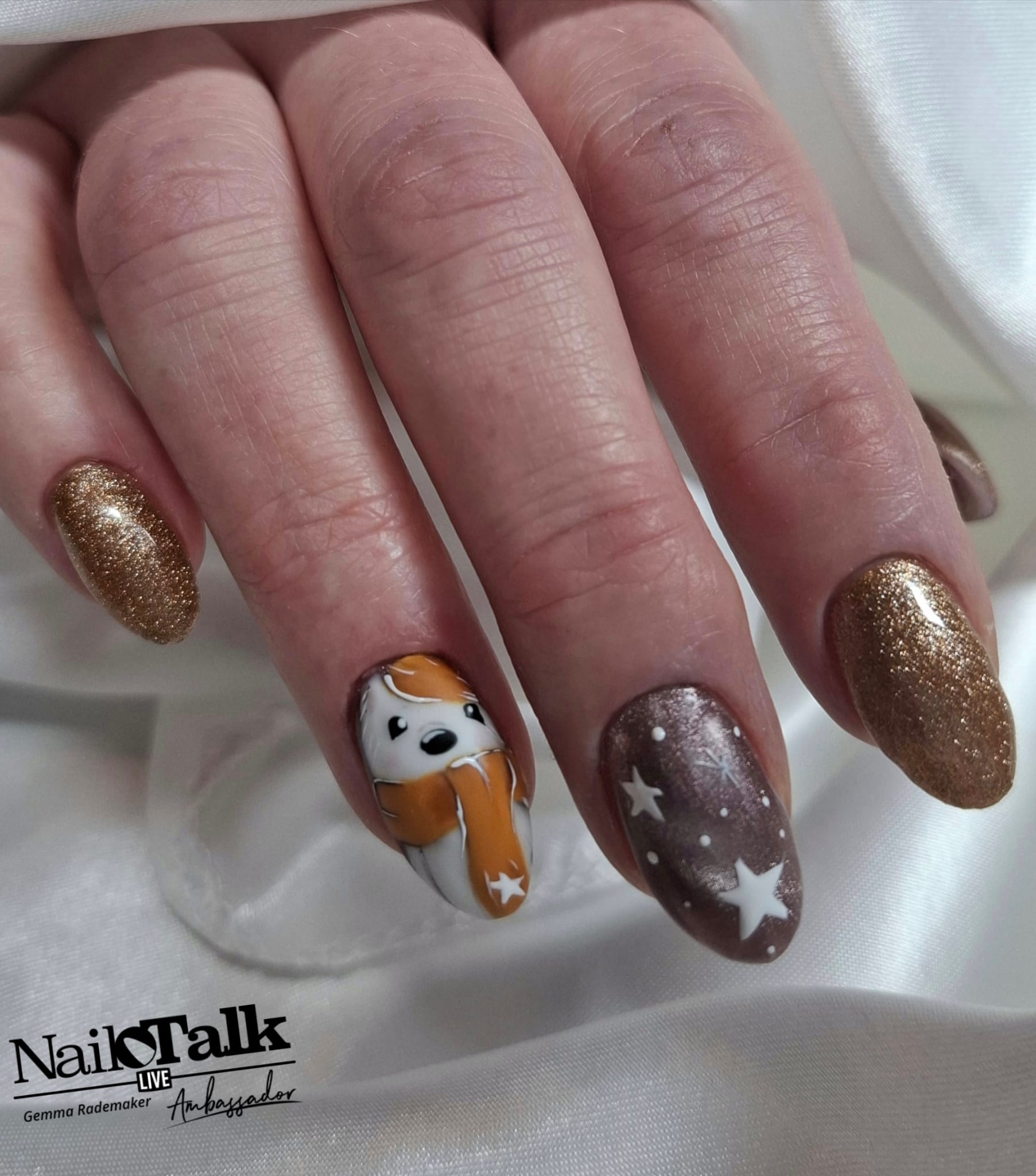 Uitgebreide handpainting nailart